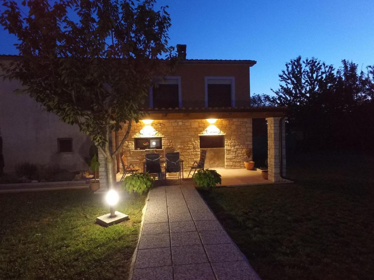 Holiday Apartment Ariella Krizanici Exterior foto